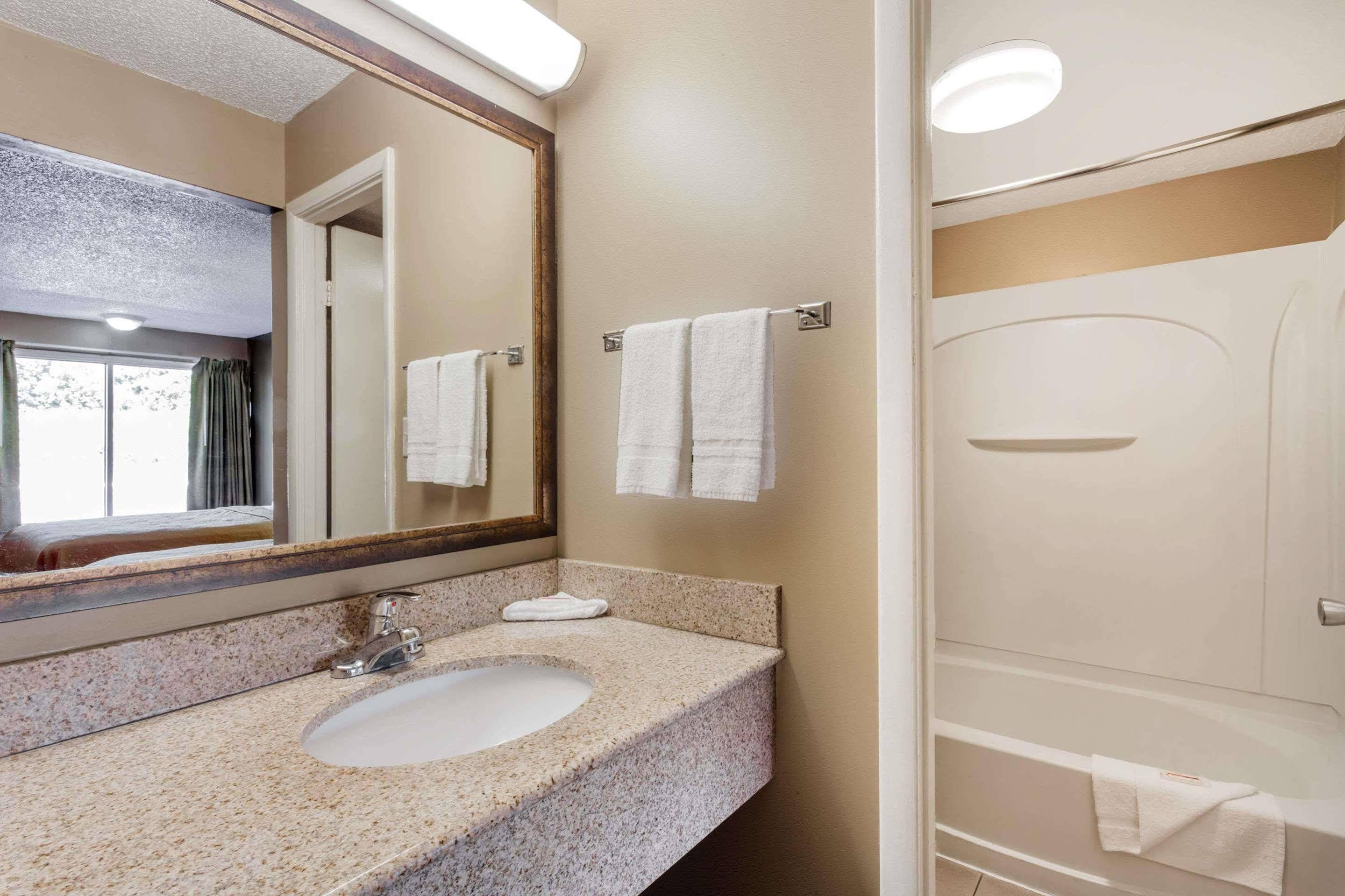 Knights Inn Lebanon Ngoại thất bức ảnh